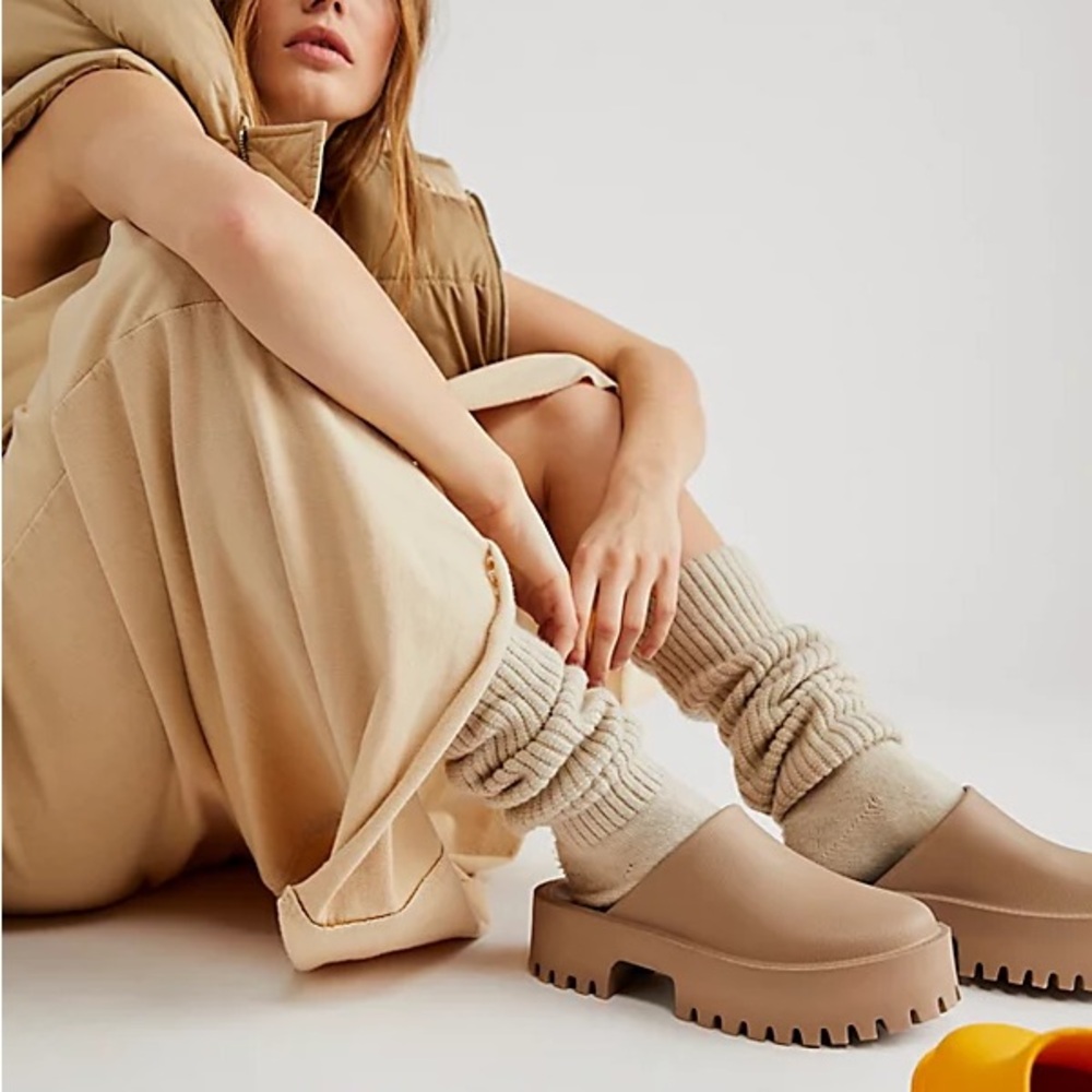 Jeffrey Campbell Bae Platform Mule. Cream color.